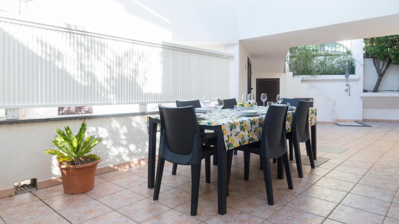 Apartament Oasi In Centro - Cala Gonone Zewnętrze zdjęcie