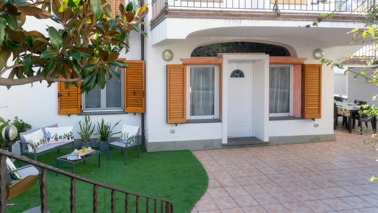 Apartament Oasi In Centro - Cala Gonone Zewnętrze zdjęcie